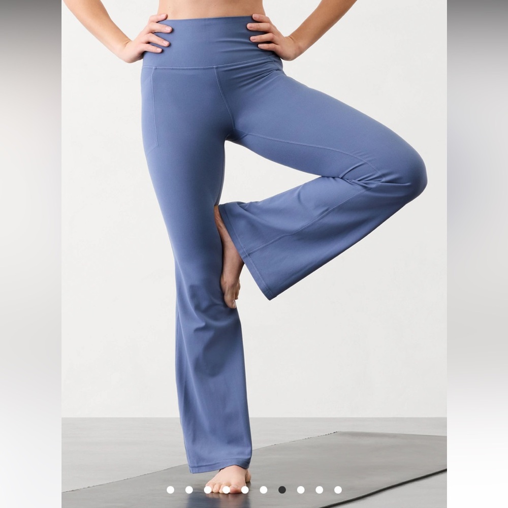 Women's Athleta Yoga Pants